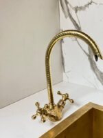 Unlacquered solid brass bathroom faucet , brass bathroom faucet , bath