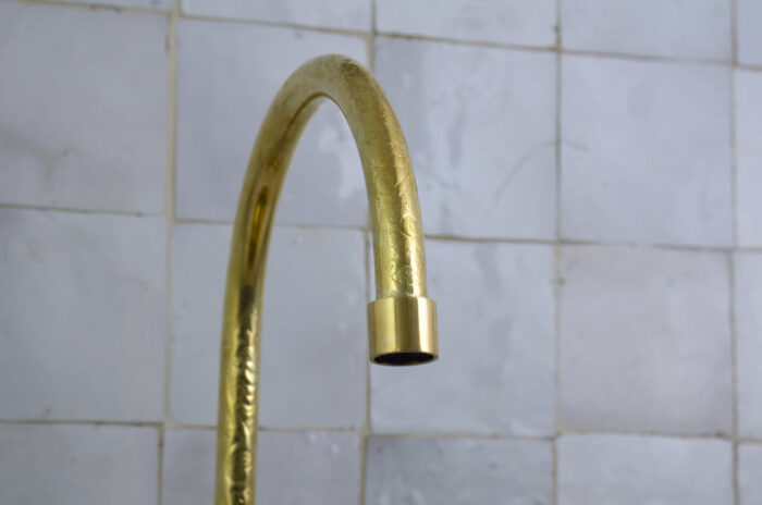 Antique Brass Bridge Faucet - Classic Elegance for Your Kitchen | #Ant